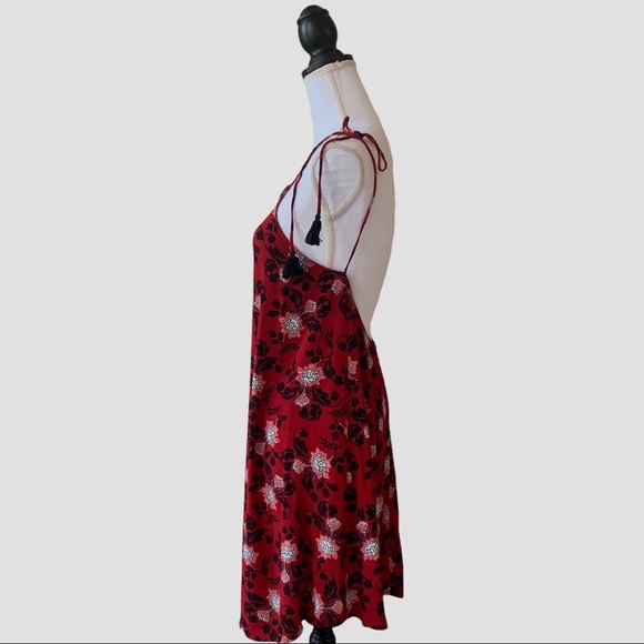 EXPRESS RED FLORAL TASSEL HALTER MINI DRESS BOHO GYPSY FLORAL DRESSS - Picture 5 of 16